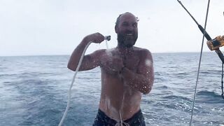 Hallaniyat Islands (архипелаг Халаният), Оман. Рыбалка у рифов и свалов.