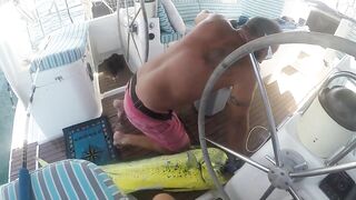 Hallaniyat Islands (архипелаг Халаният), Оман. Рыбалка у рифов и свалов.