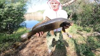 Река Аксу - трофей ищем у бровки, ночёвка на берегу