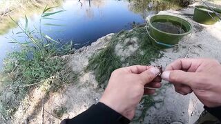 Река Аксу - трофей ищем у бровки, ночёвка на берегу