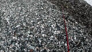 Пицунда: рыбалка с берега на закате летом 2025