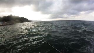 Агой - развлекалка с волнореза на Чёрном море, август 2020