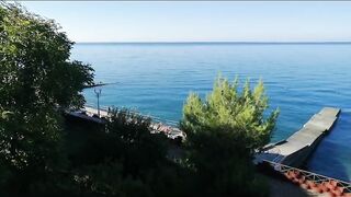 Агой - развлекалка с волнореза на Чёрном море, август 2020