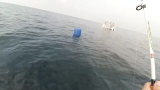 Головинка рыбалка у берега и тихая вода