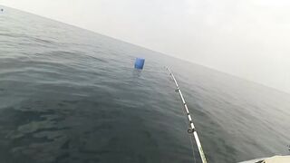 Головинка рыбалка у берега и тихая вода