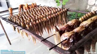 Мисхор утро рыбалка и копчёная рыбка у берега