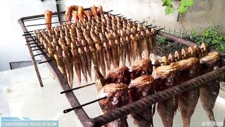 Мисхор утро рыбалка и копчёная рыбка у берега