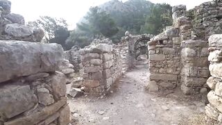 Олимпос руины и кемпинг в Чиралы у моря