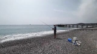 Чамьюва рыбалка у берега на удочку