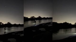 Umm Al Quwain (Умм-эль-Кайвайн) крабы в манграх, прогулка у воды