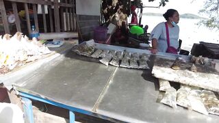 Rawai village после полудня: морская рыбалка на приливе у пирса