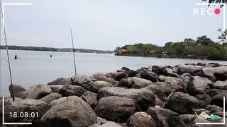 Benoa, Bali — морская рыбалка на пляже, мандулы и короткий каст