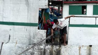 Benoa Harbour Бали туна на причале кто как ловит и когда идёт ход