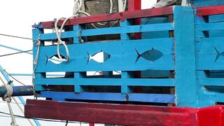 Benoa Harbour Бали туна на причале кто как ловит и когда идёт ход