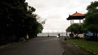 Benoa Harbour Бали туна на причале кто как ловит и когда идёт ход