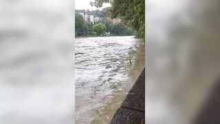 Хоста - река поднялась сильно, заметка