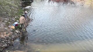 Phan Thiet — ловля на пластиковую бутылку, рыбалка на реке