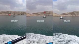 Suez Canal: fisherman и простая рыбалка на донку с мостков