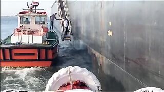 Suez Canal — смена экипажа и рыбалка на течении что по снастям?