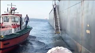 Suez Canal — смена экипажа и рыбалка на течении что по снастям?