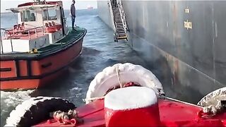 Suez Canal — смена экипажа и рыбалка на течении что по снастям?