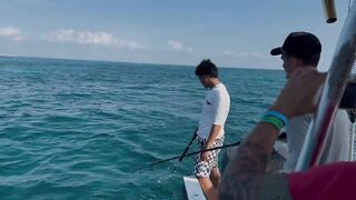 Isla Mujeres, Mexico, рыбалка с Kenny’s: парусник и снорк после выхода