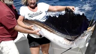 Fishing in Isla Mujeres aboard The Country Girl