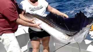 Fishing in Isla Mujeres aboard The Country Girl