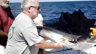 Fishing in Isla Mujeres aboard The Country Girl