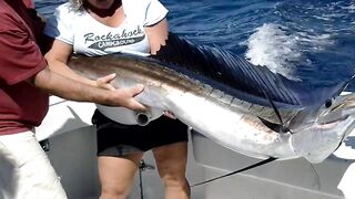 Fishing in Isla Mujeres aboard The Country Girl