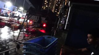 Kota Kinabalu рыбный рынок и доки для лодок где посмотреть и что с рыбой