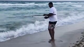 Playa del Carmen, выход без лодки — рыбалка по волне и свалам