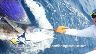 Mahi на борту Good Day морская рыбалка в Quepos и кулинария