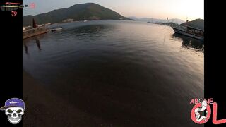 Утренняя вода в İçmeler удивила и рыбалка дала шанс на леврека