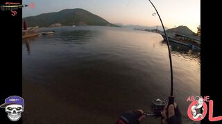 Утренняя вода в İçmeler удивила и рыбалка дала шанс на леврека