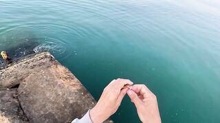 Утренняя рыбалка в Новом Афоне лёгкий микроджиг на чистой воде