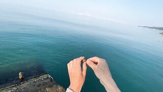 Утренняя рыбалка в Новом Афоне лёгкий микроджиг на чистой воде