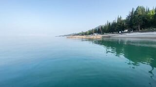 Утренняя рыбалка в Новом Афоне лёгкий микроджиг на чистой воде