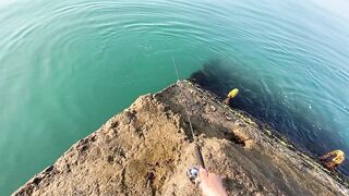 Утренняя рыбалка в Новом Афоне лёгкий микроджиг на чистой воде