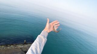 Утренняя рыбалка в Новом Афоне лёгкий микроджиг на чистой воде