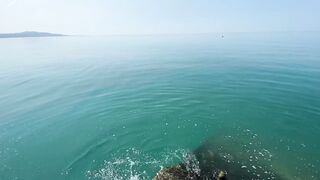 Новый Афон жара и пирс дневная рыбалка в тени навеса