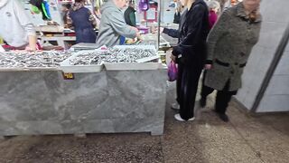 Керчь осенью: подводная охота и рыбалка на рынке свежего улова