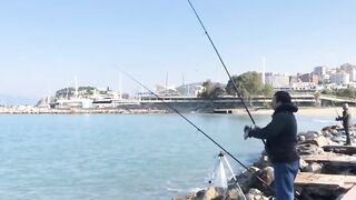 Морская рыбалка в Kuşadası - лучшие точки для берега и лодки