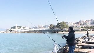 Морская рыбалка в Kuşadası - лучшие точки для берега и лодки