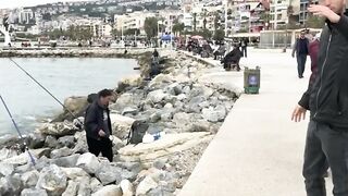 Морская рыбалка в Kuşadası - лучшие точки для берега и лодки