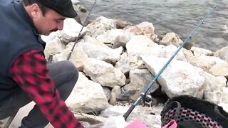 Морская рыбалка в Kuşadası - лучшие точки для берега и лодки