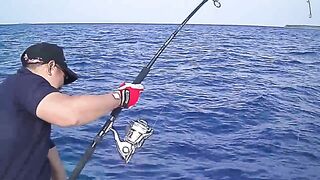 Noonu Atoll январь 2012 рыбалка по GT в тихое окно между ветрами