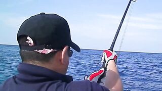 Noonu Atoll январь 2012 рыбалка по GT в тихое окно между ветрами