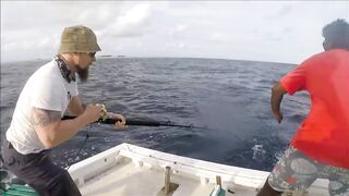 Fulidhoo морская рыбалка у пирса на заре и короткая сессия в пассе