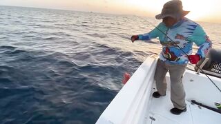 Fulidhoo магазин снастей и вечерняя рыбалка у пирса